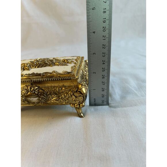 Small White/Gold Colored Trinket/Jewelry Box, Red Lined, Footed, Flowers - Picture 6 of 7